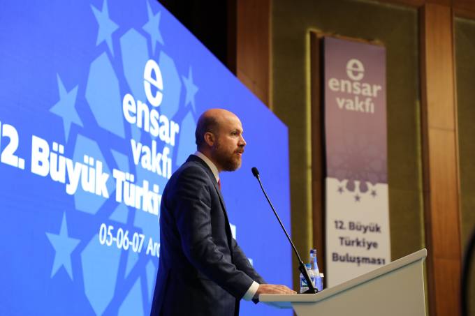 Ensar Vakfının 12. Büyük Türkiye Buluşmasında Konuşan İlim Yayma Vakfı Başkanı Bilal Erdoğan: