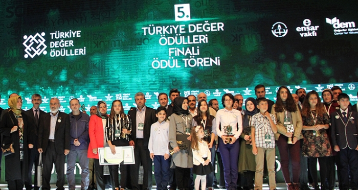5. Türkiye Değer Ödülleri Final programında öğrenciler buluştu