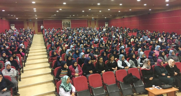 Ümraniye Ensar Vakfından öğrencilere 'Mekteb-i Zarâfet' eğitim seminerleri başladı