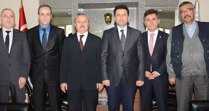 Ensar Vakfı Kırıkkale Şubesi, Kırıkkale Emniyet Müdürü Hasan Onarı ziyaret etti