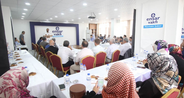 Ensar Vakfı Güneydoğu Anadolu Şubeleri Bölge Toplantısı Diyarbakır'da Yapıldı