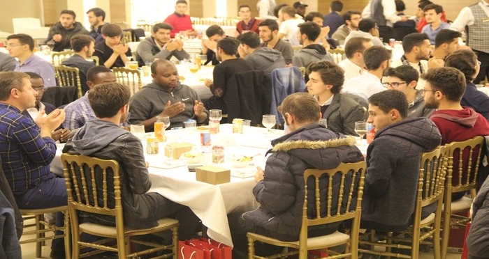 Ensar Vakfı Yurtları PDR Birimi Öğrencilerine Tanışma Yemeği Düzenledi