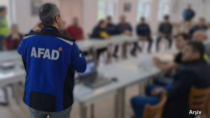 Mardin'de "Toplum Afet Bilinci ve Farkındalık Eğitimi" Programı Düzenlendi