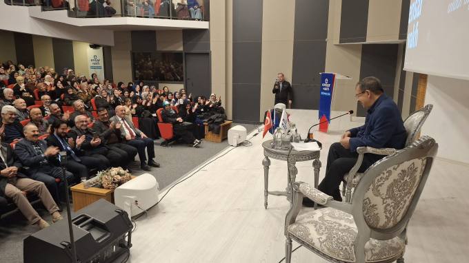 Hayati İnanç, Ensar Vakfı Eyüpsultan'da Manevi Bir Sohbet Gerçekleştirdi