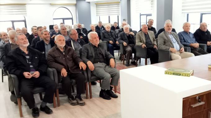 Eskişehir'de İrfan Yolunda Yürüyenler için 2025 Dönemi Tefsir Dersleri Devam Ediyor