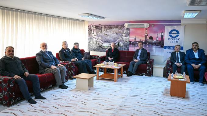 Kırklareli Valisi Uğur Turan ve Heyeti, Ensar Vakfı Lüleburgaz Şubesini Ziyaret Etti