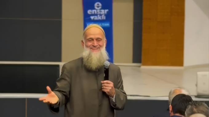 Tıbbın ve Maneviyatın Buluştuğu An: Dr. Salih Selman Eyüpsultan'da