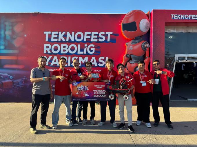 Saraç Robotik ENTEK desteğiyle TEKNOFEST'te Başarıya Koştu