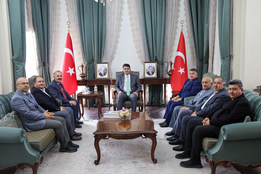 Ensar Vakfı Heyetinden Vali Kalaylı'ya Ziyaret