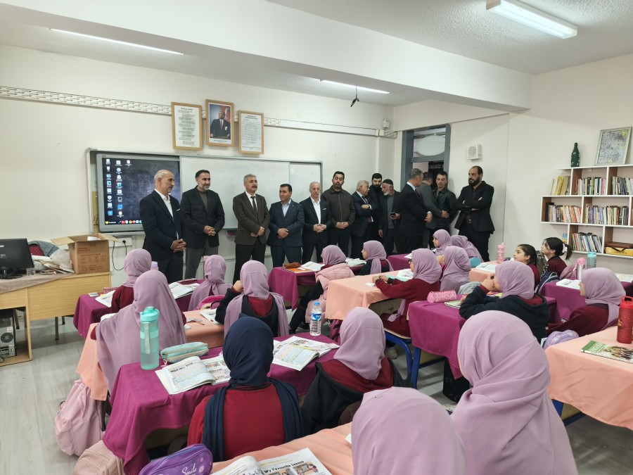 Ağrı'da Kız Hafızlık Öğrencilerine Ziyaret: Gezi Sözü Verildi