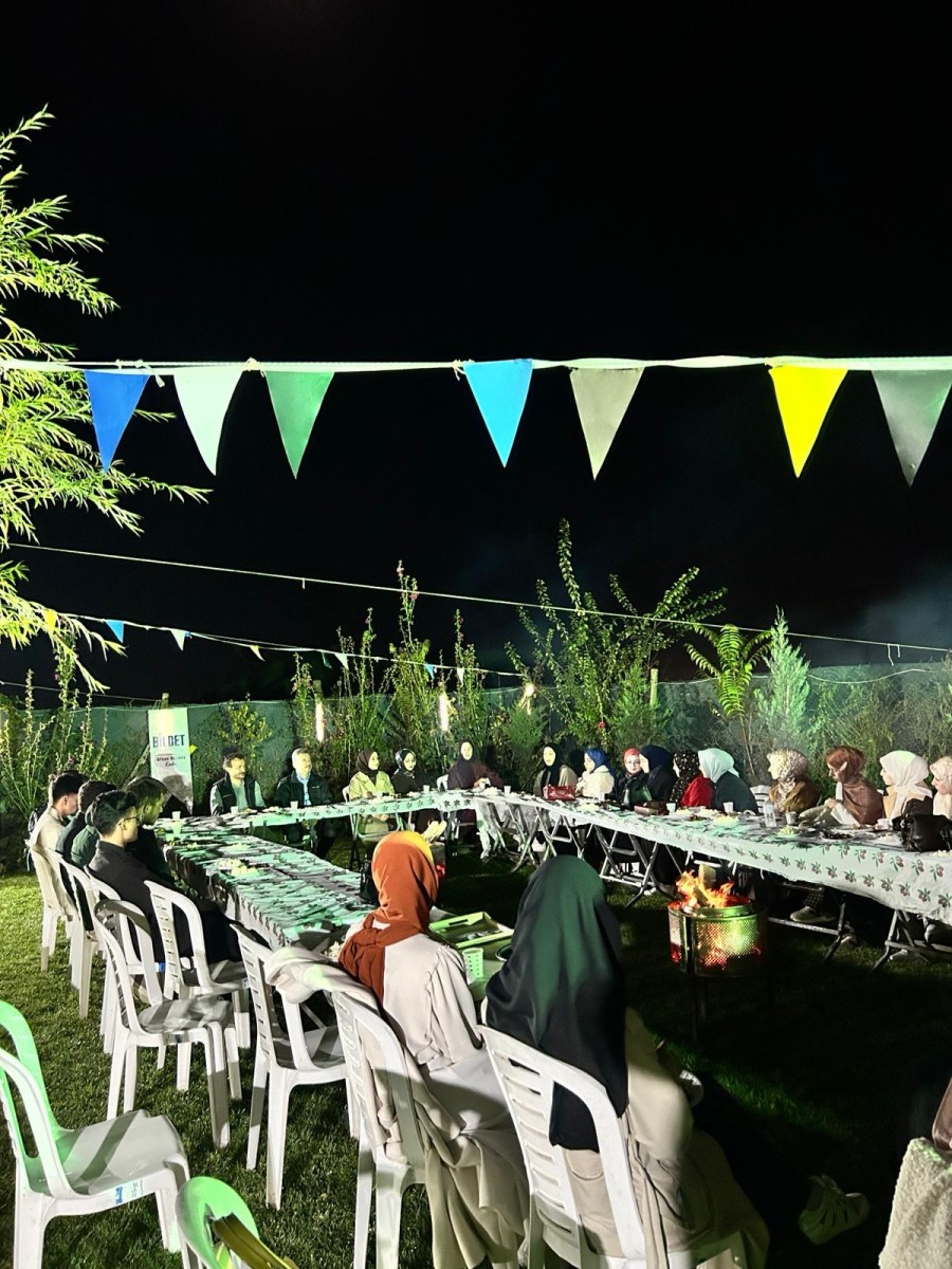 Afyon'da Gençlerle Muhabbet Meclisi Buluşmaları Başladı
