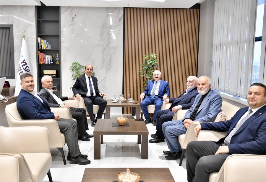 Yeşilyurt Belediyesi'nde Ensar Vakfı Heyeti Ağırlandı