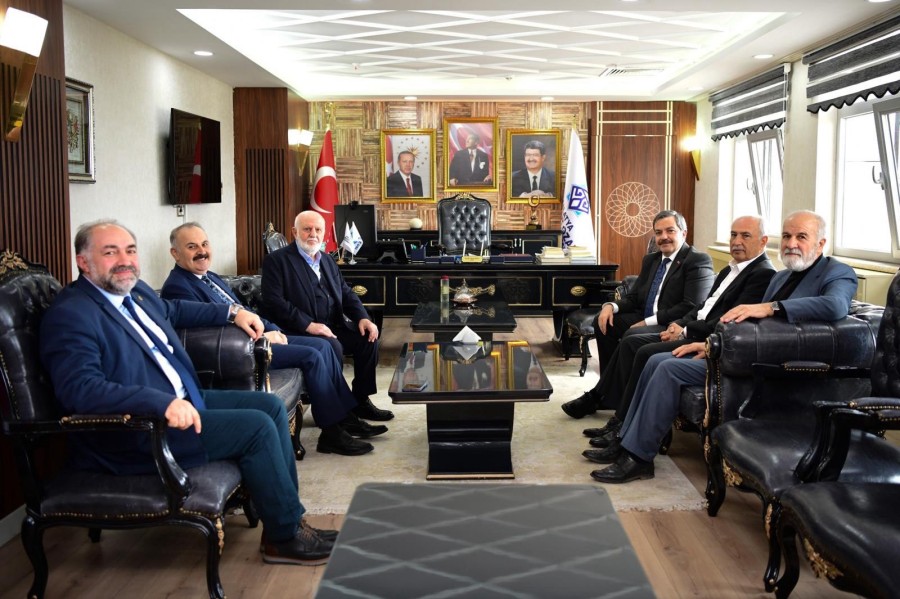 Ensar Vakfı Heyeti Malatya Turgut Özal Üniversitesi'nde