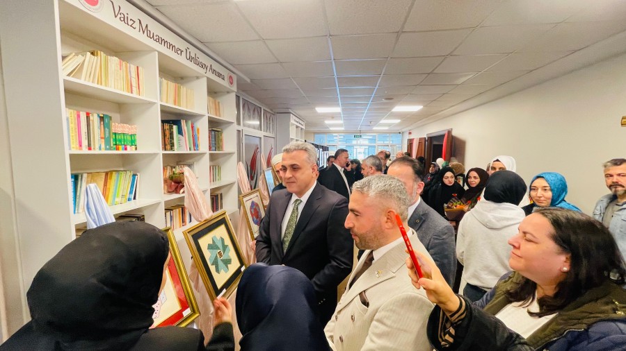 Küçükçekmece'de Gönülleri Isıtan Sergi: Adalet ve Tevazu Sanatla Buluştu