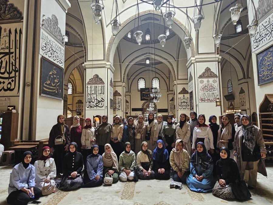 Ensar Vakfı Zonguldak Kız Öğrenci Yurdu Öğrencilerinden Bursa Gezisi