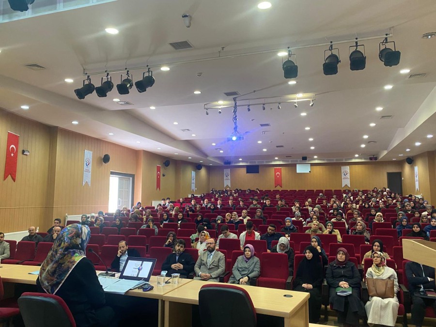 "Gazze'nin İnsanlığa Verdiği Dersler" Konferansı Trabzon'da Gerçekleştirildi