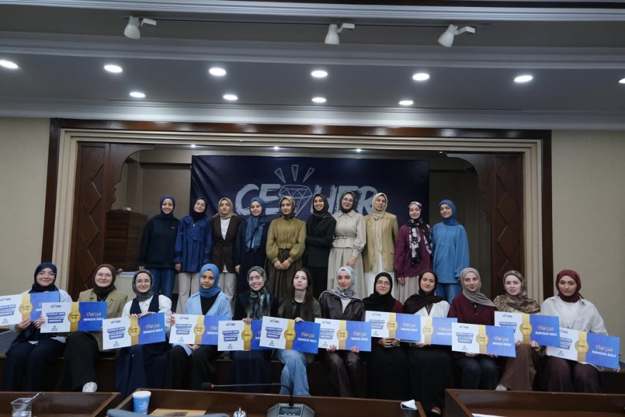 Cevherler Arası Münazara Yarışması'nda Büyük Heyecan