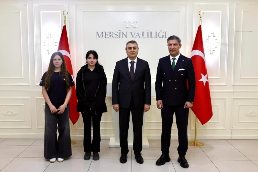 Ensar Vakfı Mersin Şubesi'nden Vali Atilla Toros'a Ziyaret