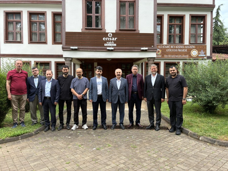 Ensar Vakfı Heyetinden Trabzon Şubesine ve Öğrenci Yurduna Ziyaret