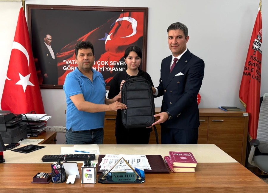 Ensar Vakfı Mersin Şubesi Başarılı Öğrencileri Ödüllendirmeyi Sürdürüyor