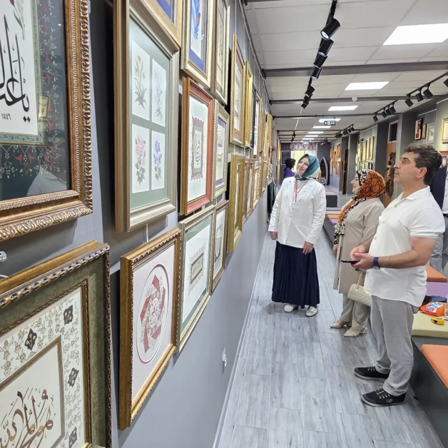 Tezhip Sanatının Zarafeti Beylikdüzü'nde Sergilendi