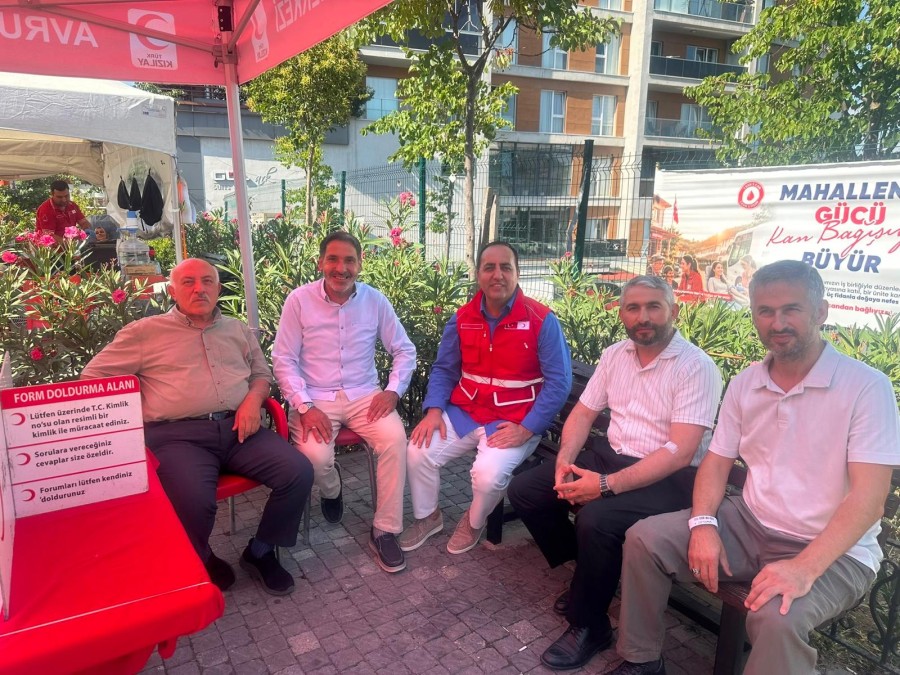 Küçükçekmece'de Kızılay'ın Kan Bağışı Kampanyasına Destek