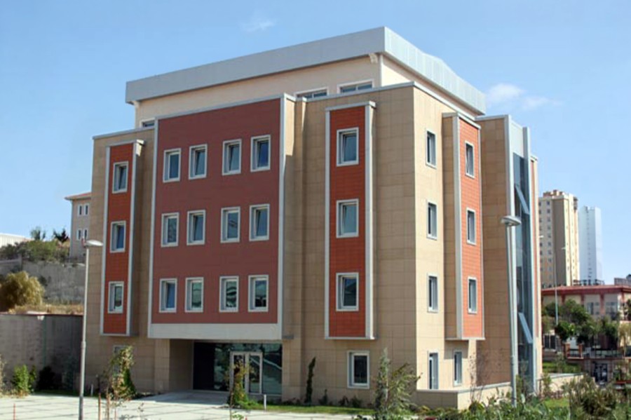 Başakşehir'de Üniversite Gururu: Ensar Vakfı Yurdu Öğrencileri Hayallerine Bir Adım Daha Yaklaştı