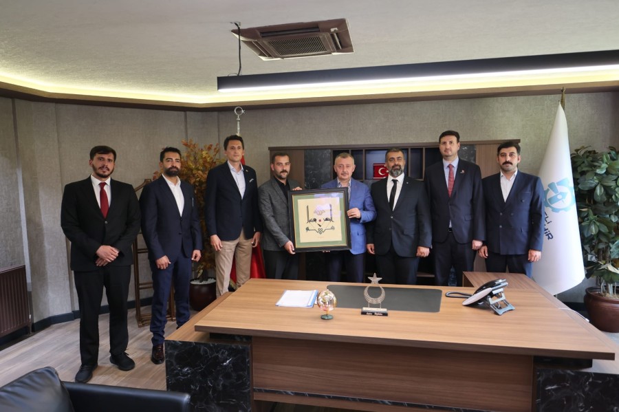 Tarih Bilinci İçin Yola Çıkıyorlar: Proje Başkan Büyükakın'a Sunuldu